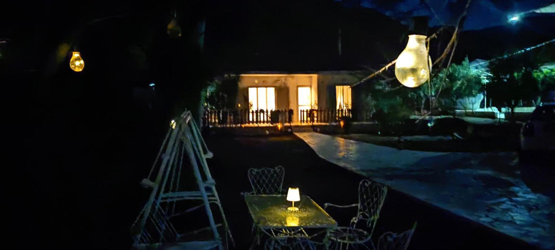 Palm Tree House By The Beach Skhoinos Exterior photo